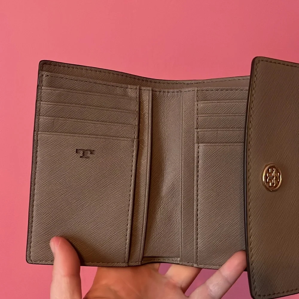 Tory Burch Wallet - Picture 2 of 9